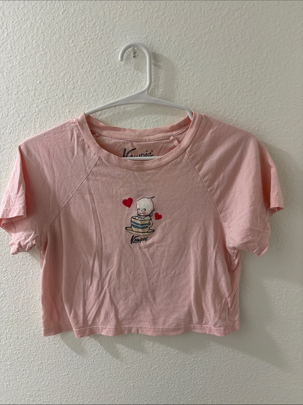 Kewpie women’s crop T size 6
